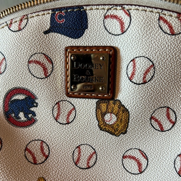 Dooney & Bourke Bags Dooney Bourke Chicago Cubs Crossbody Poshmark